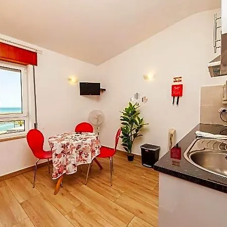 A38 - Rising Sun Top-floor Flat Lagos