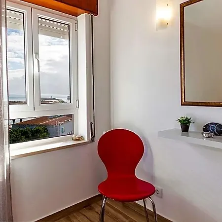 A38 - Rising Sun Top-floor Flat 2*